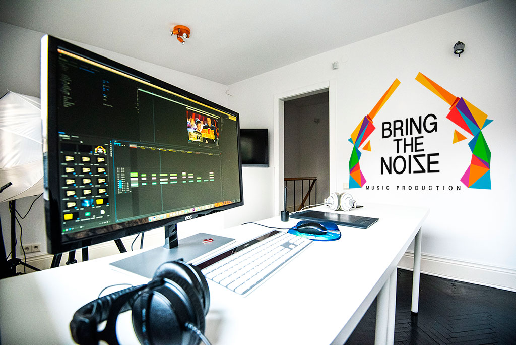 Bring The Noize - Video Room